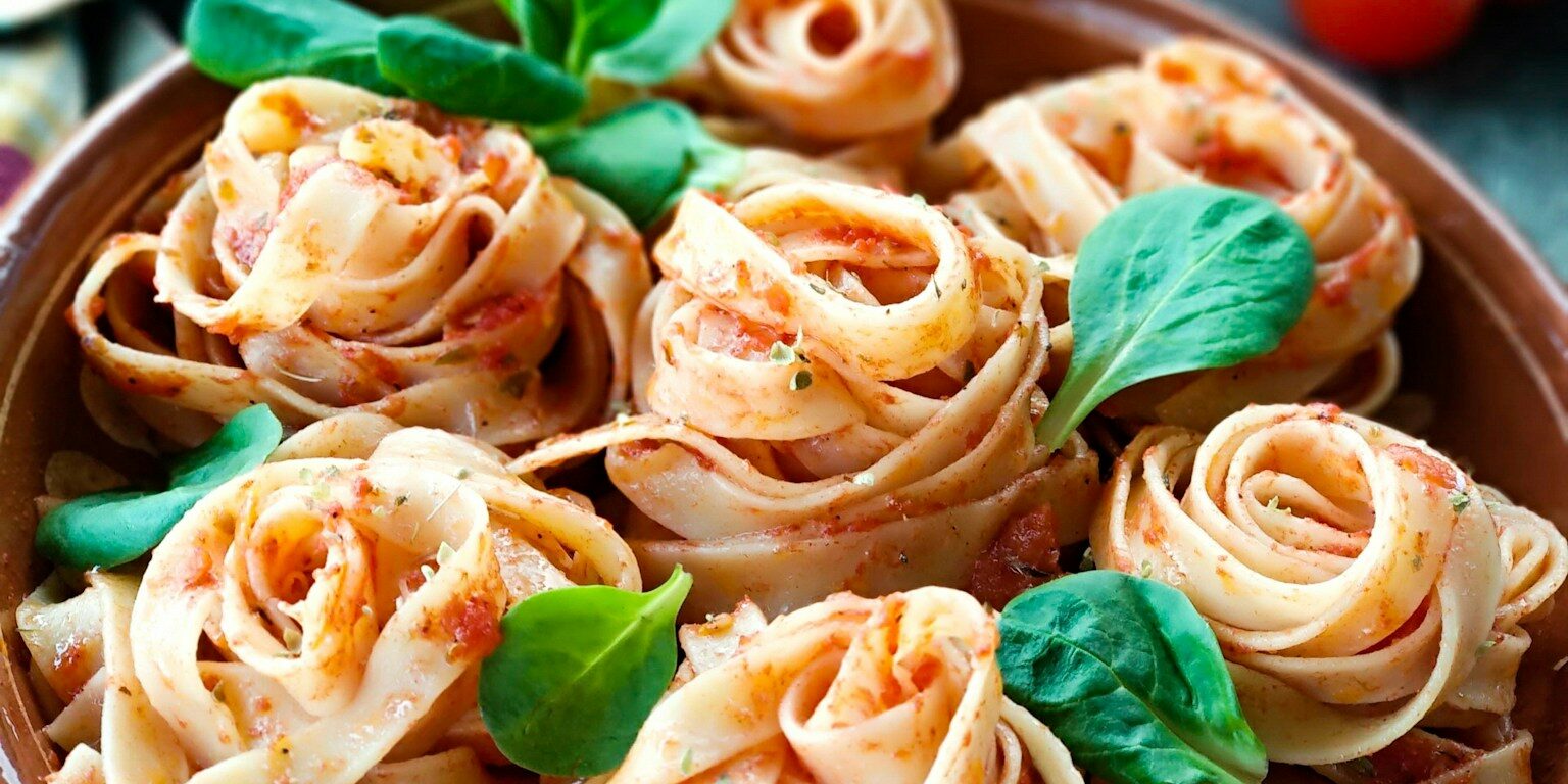 Photo by Sestrjevitovschii Ina rolled pasta