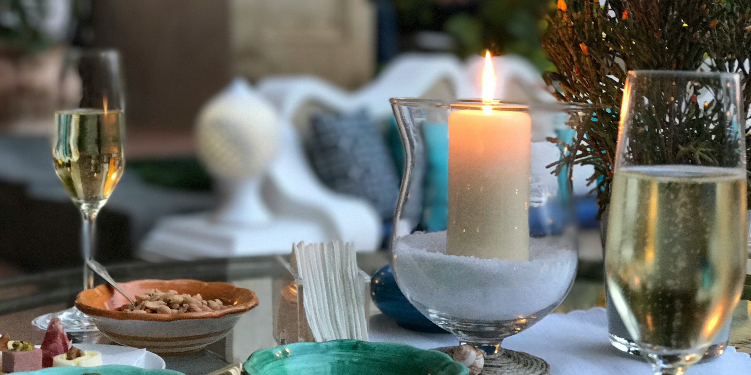 Photo by Mel Maldonado-Turner champagne flute on table